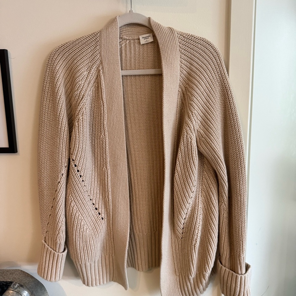 Abercrombie & Fitch Cozy Beige Open-Front Sweater